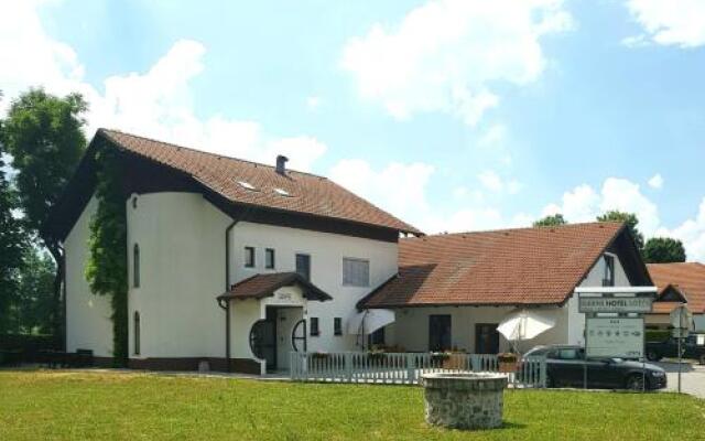 Hop House Garni Hotel