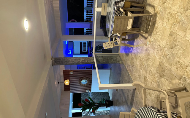 Island House Hotels