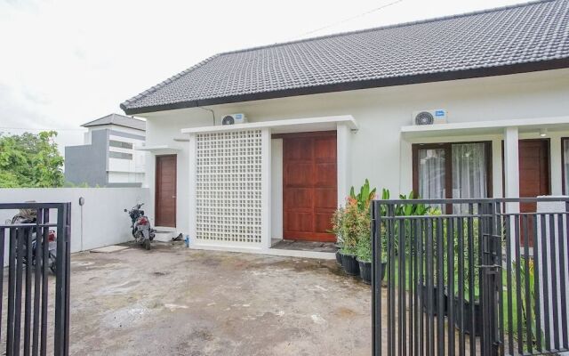 Uli Bali Hostel
