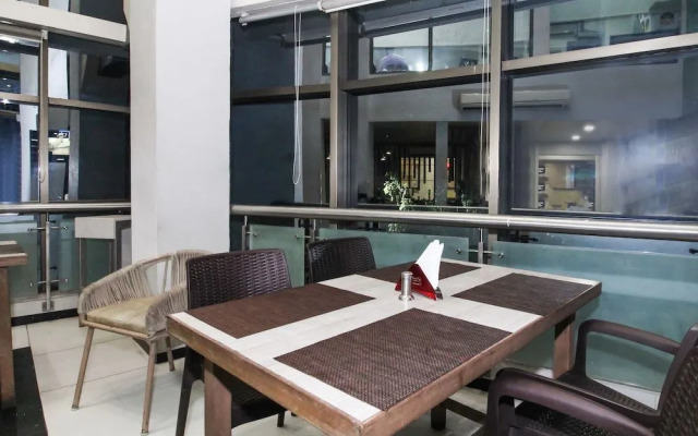 Deccan 8 by OYO Rooms