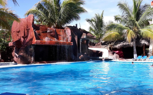 La Quinta Gran Bahia Cuastecomates