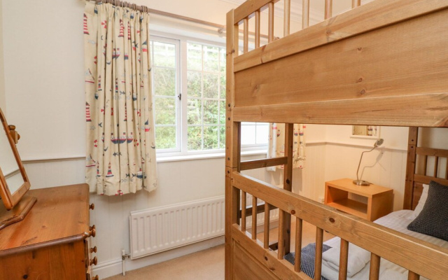4 St Elmo Court