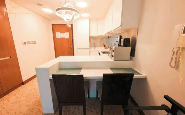 Studio with Thrilling Burj Khalifa View