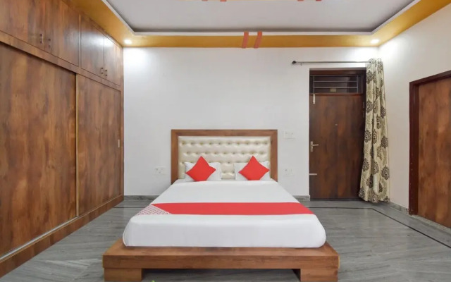 OYO 45329 Hotel Shreemaya