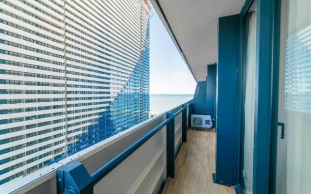 Orbi Sea View Aparthotel