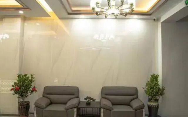 Borui Shangpin Hotel (Baiyin Bus Station)