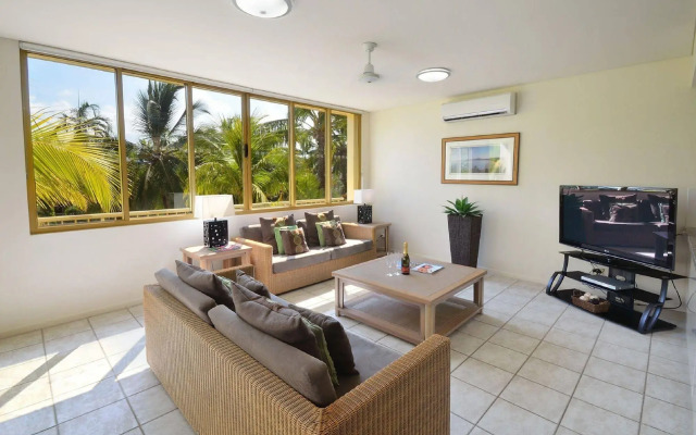 Silkari Reflections of Port Douglas