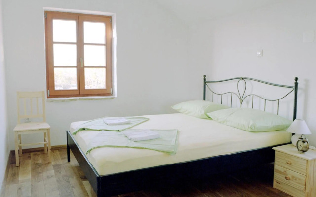 Mala Villa- heated pool since April 10th