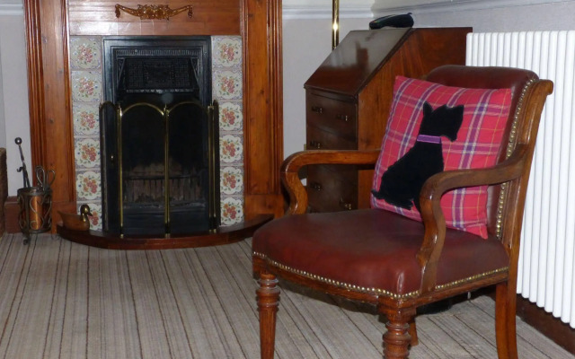 Pinewood Country House