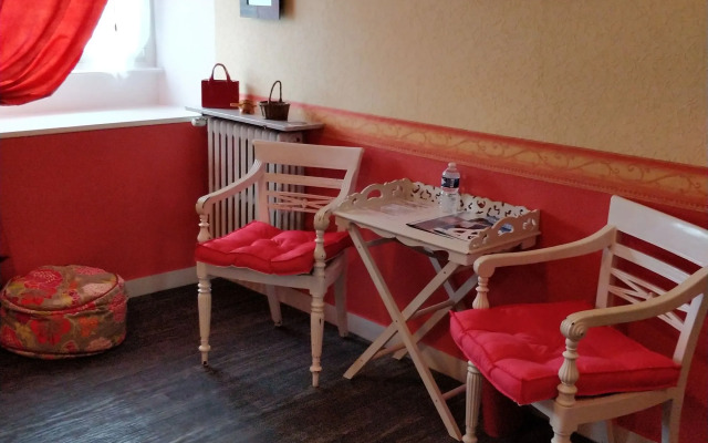 Les Grands Voyageurs