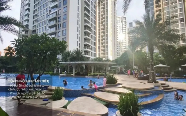 Odela Estella Riverside Luxury Vacation