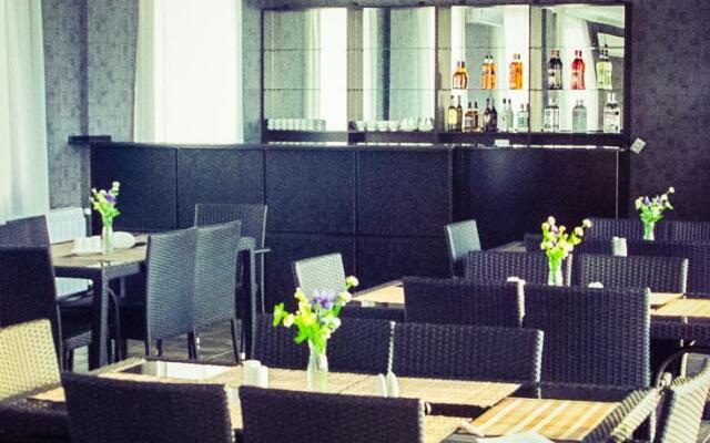 Hotel Holiday House Batumi