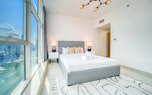Premium 2BR Apt w Marina Views