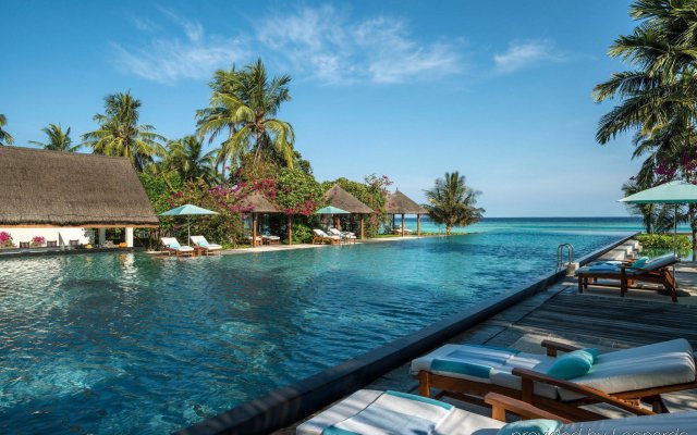 Four Seasons Resort  Maldives at Landaa Giraavaru