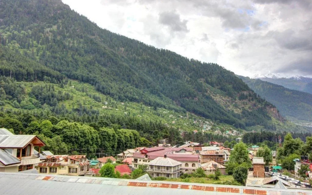 Hotel Solitaire Manali