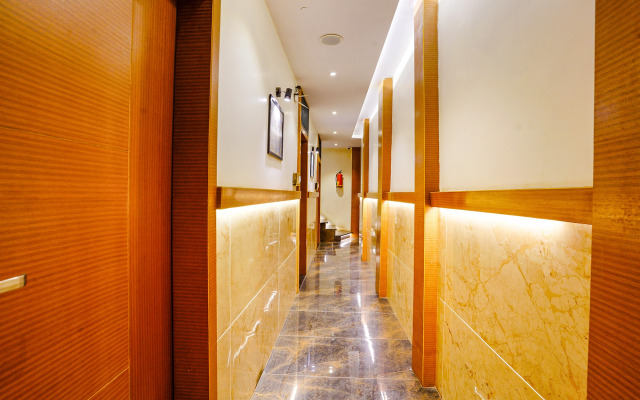 Fabhotel Hindustan Residency