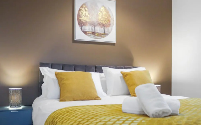 Inviting 2-bed House in Milton Keynes - Netflix
