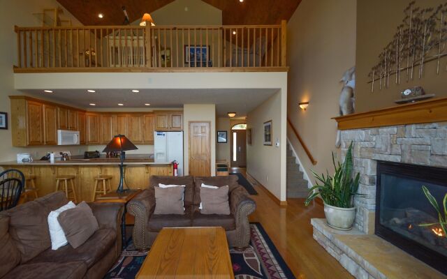 Amazing Overlook 3 Bedroom Townhome