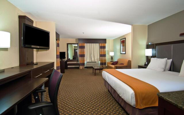 Holiday Inn Express: Pearl