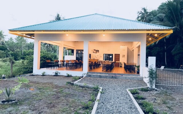 Golden Vine Beach Resort