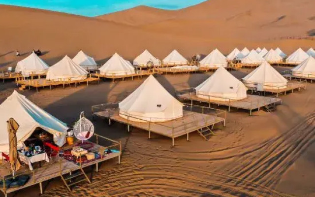 Dunhuang West Minjiang Lake Desert Camping Base