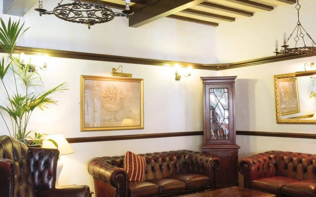 The Yenton Hotel