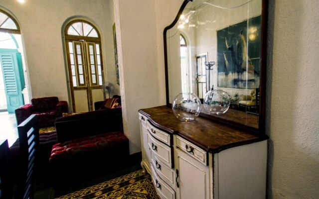 Dubrosky House