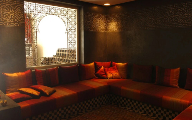 Hotel des Arts Resort & Spa