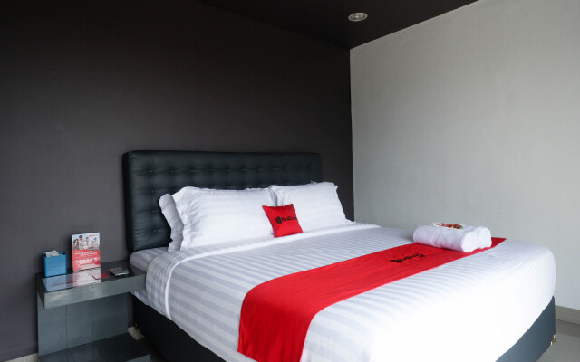 RedDoorz near Bukitsari Semarang