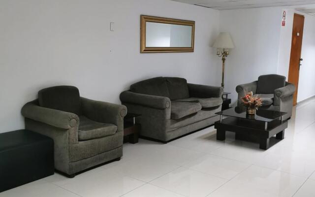 Epiqus Hotel
