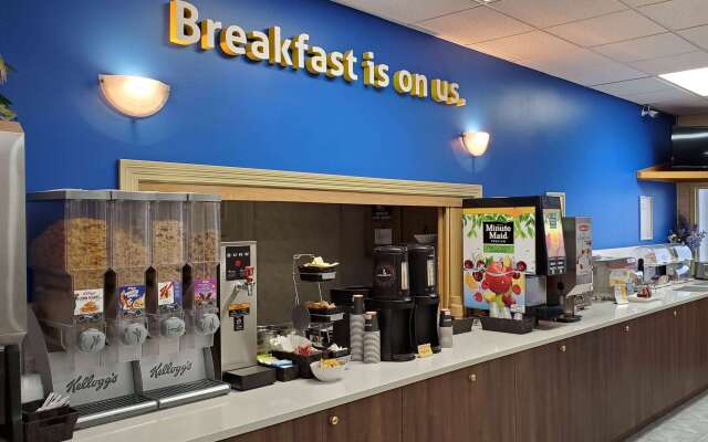 Days Inn & Conference Centre by Wyndham Penticton