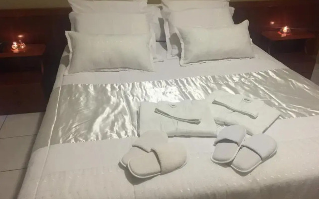 Amarilis Flat Service