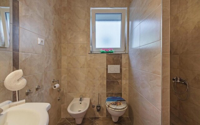 Beautiful Home in Peroj With 6 Bedrooms, Outdoor Swimming Pool and Wifi
