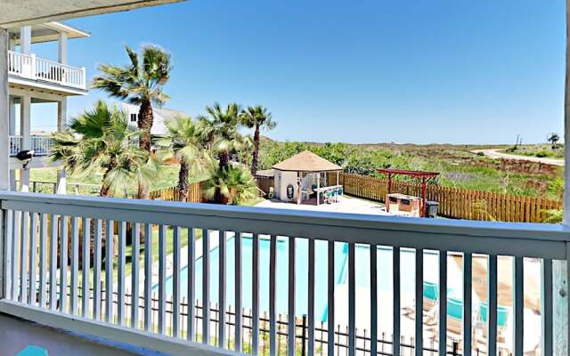 122 Sea Breeze - Sutdio Condo