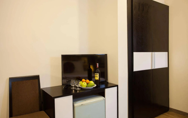 Serenity Diamond Hotel