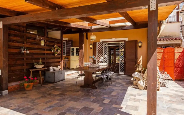 Casa Rubino - Confortevole Casa con Ampio Spazio Esterno e Piscina Privata