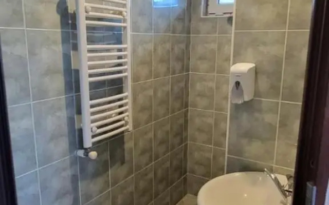 Hotel Edemi