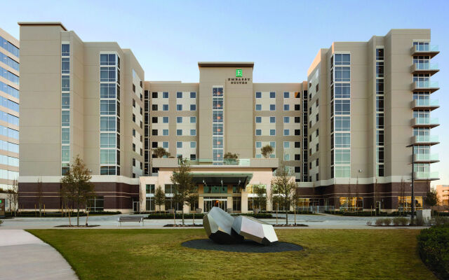 Embassy Suites by Hilton The Woodlands at Hughes Landing