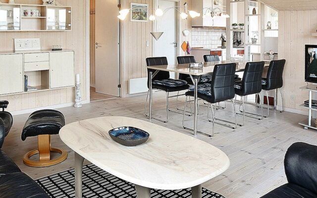 Restful Holiday Home in Ringkøbing With Whirlpool