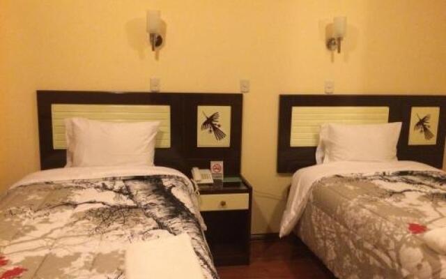 Hotel Tambo Real