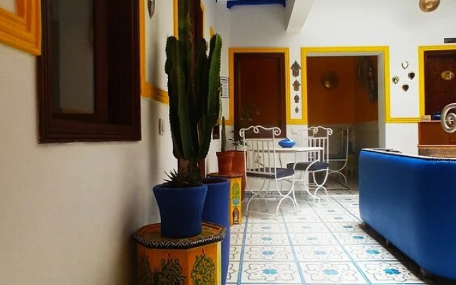 Riad Heklek- Essaouira Breakfast Included