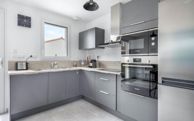 Maison moderne pour sept personnes a Saint Michel Chef Chef