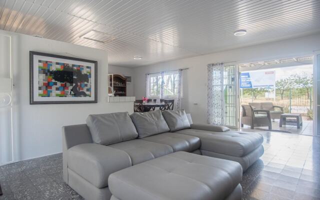 Aruban Home Close to Beach