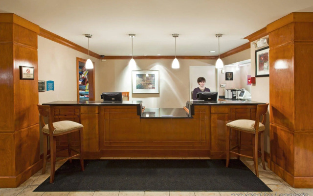 Staybridge Suites Detroit-Utica by IHG