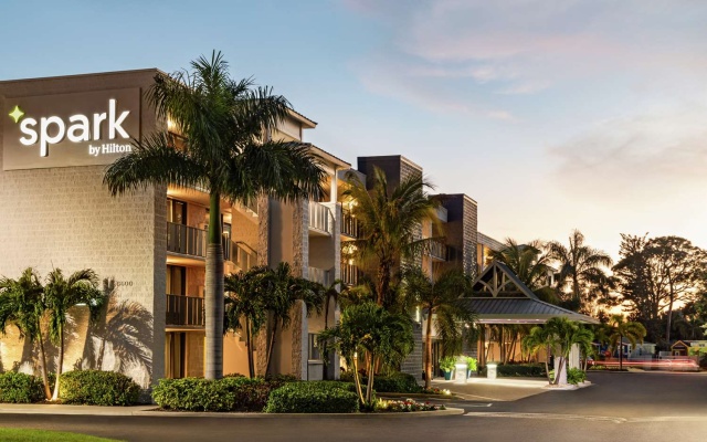 Spark by Hilton Sarasota Siesta Key Gat...