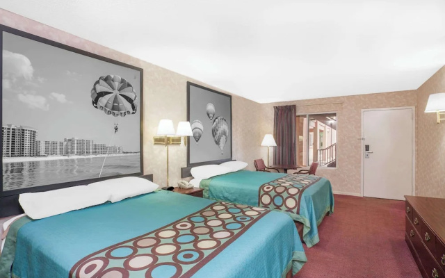 Super 8 by Wyndham Decatur Priceville