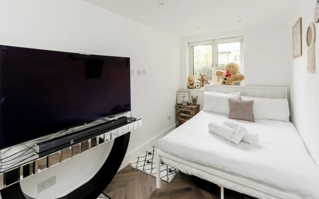 ;Stunning 2BD Apartment in Maida Vale