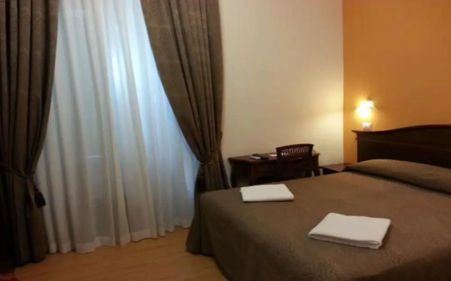 Rome City Inn