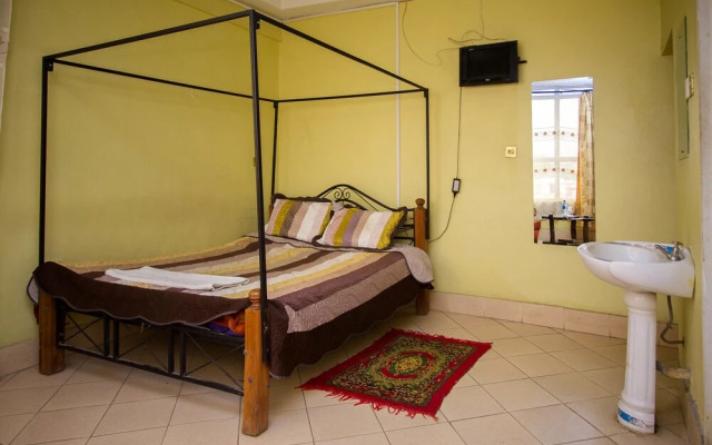 Three Ways Hotel & Restaurant