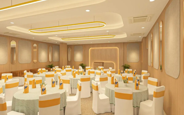 Bloom Hotel - DLF Cyber City